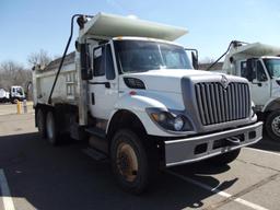 2009 IHC 7400 T/A Dump Truck, s/n...1htwgaat59j141810, max force dt eng, auto trans, od reads 83159