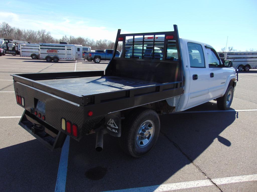2003 Chevy 2500 Crewcab Flatbed Pickup, s/n 1gchk23u83f243399, v8 gas eng, auto trans, od reads