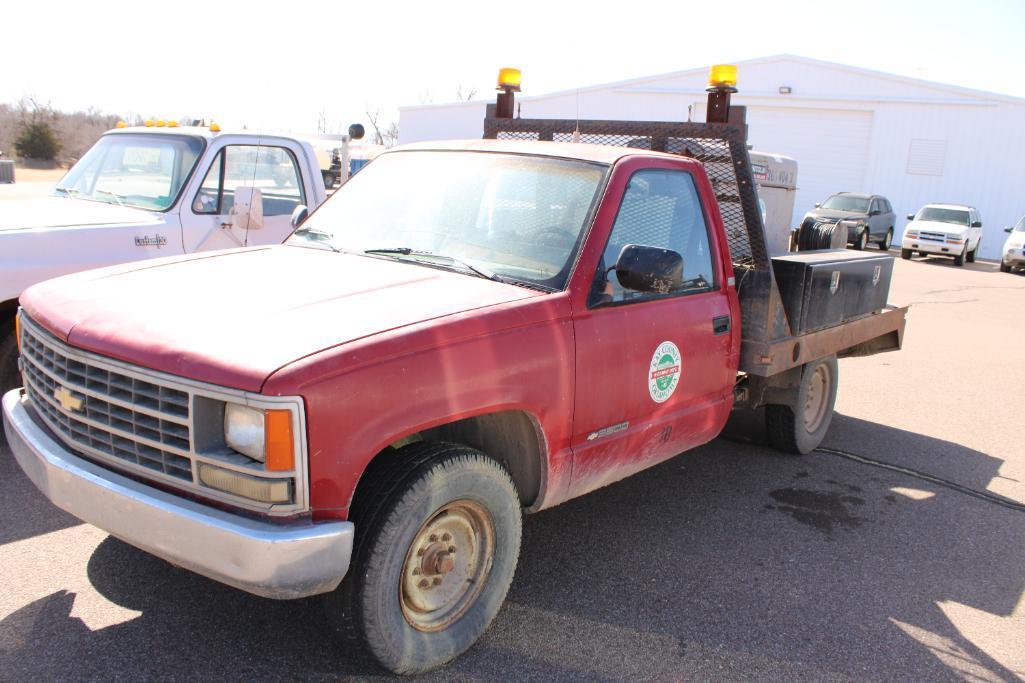 1988 CHEVY PICKUP, S/N 1GCGC34K7JE183503, V8, AUTO TRANS, OD READS 272612 MILES, LICOLN SA200 WELDER