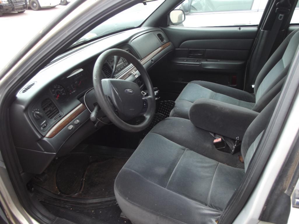 2007 FORD CROWN VIC CAR, S/N 2FAFP73V67X119808, AUTO TRANS, OD READS 173868 MILES...