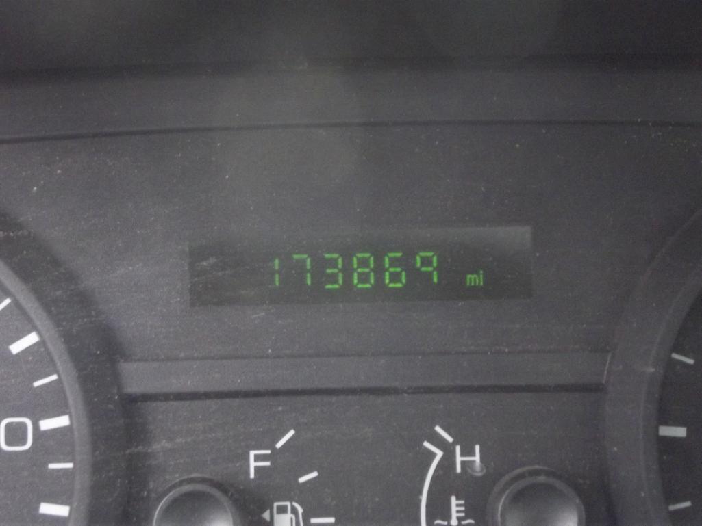 2007 FORD CROWN VIC CAR, S/N 2FAFP73V67X119808, AUTO TRANS, OD READS 173868 MILES...
