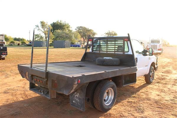 2004 FORD F350 BALE SPIKE FLAT BED, 6.0 ENG, AUTO TRANS,