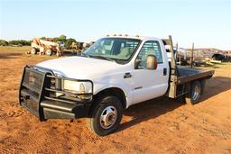 2004 FORD F350 BALE SPIKE FLAT BED, 6.0 ENG, AUTO TRANS,