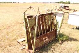 HEAD CHUTE/CALF TABLE