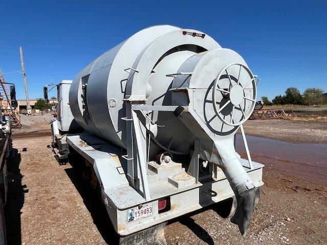 1996 VOLVO WG T/A BULK TRUCK, S/N 4V4JDBPF2TN851159, CUMMINS M11 ENG, 9 SPD TRANS, (PARTS TRUCK) .