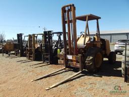 CASE 586 FORKLIFT S/N 9071819