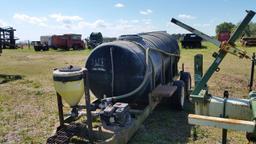 1000 GALLON WATER TANK W/PUMP ON TRAILER
