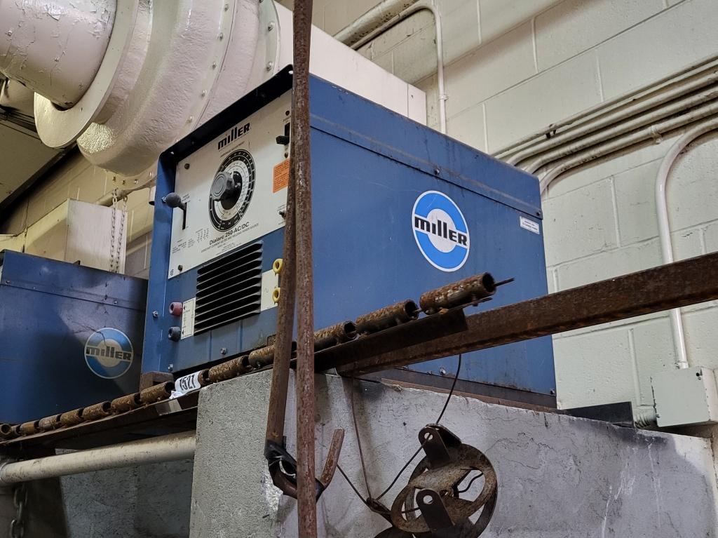 miller dial arc 250 AC/DC welder