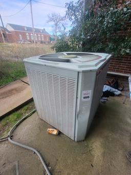 Trane A/C unit  model TWA D60D400A1