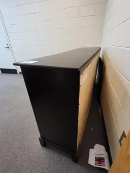 wooden dresser, 6 drawer, 68Lx38H