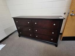 wooden dresser, 6 drawer, 68Lx38H