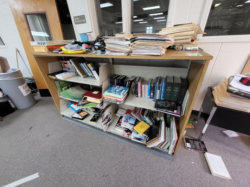 wooden shelf w. contents, 74x43