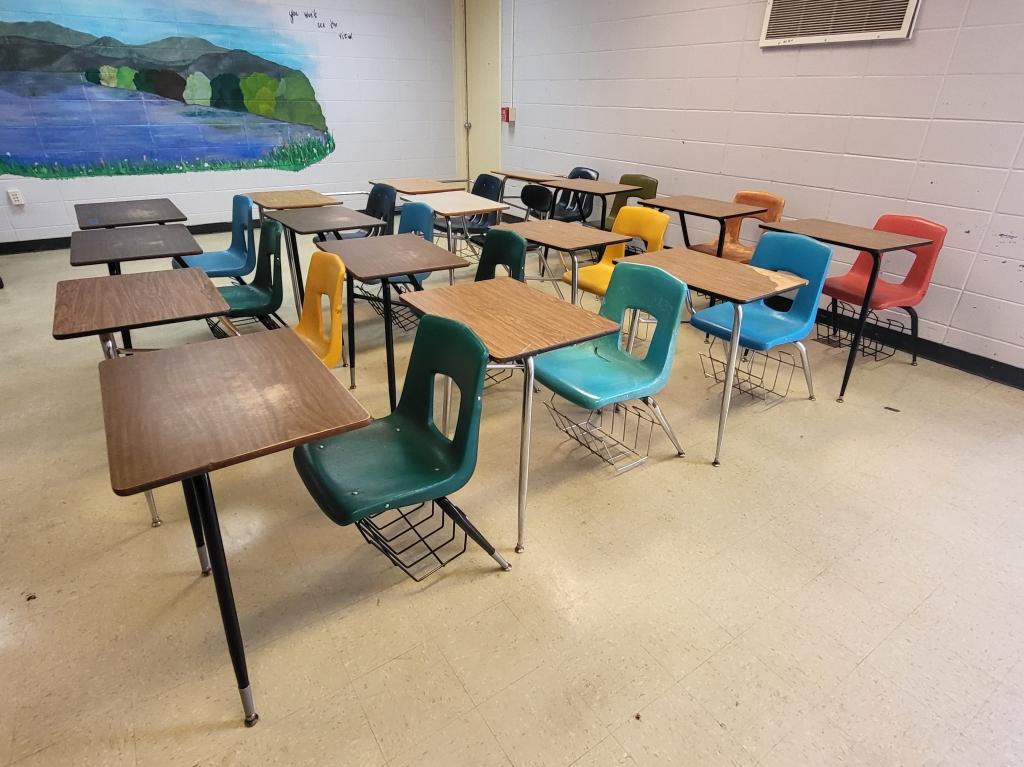 16 student desks