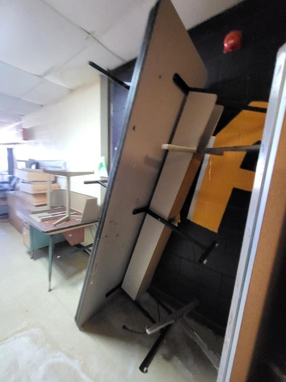 2 metal office desks/2 long computer tables - 90