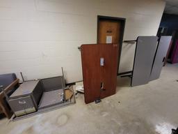metal office desk & 6 tables