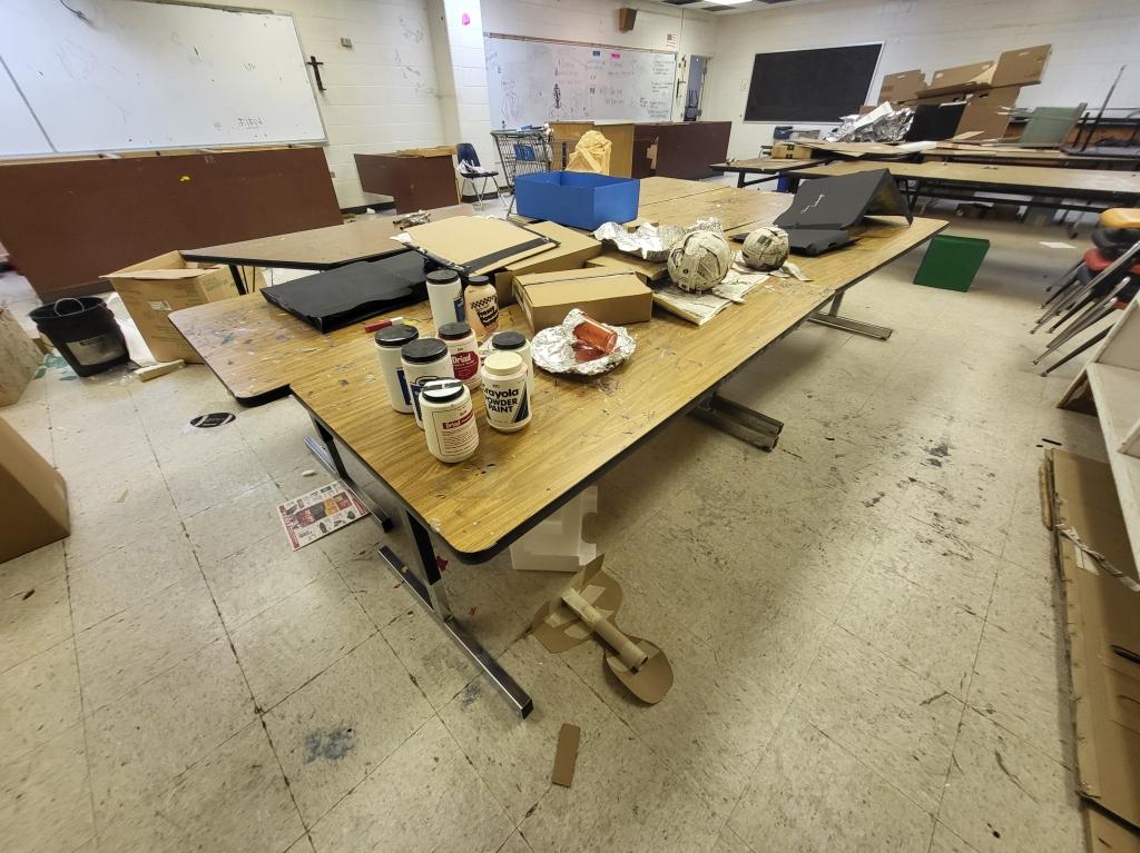 6 tables