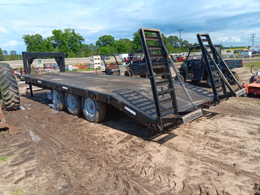 23x7 Tri-axle Gooseneck Trailer