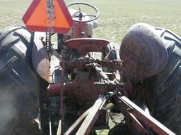 Ford 600 series tractor