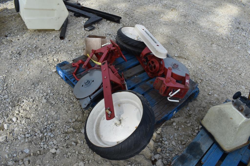 Case 2 row planter needs assembled