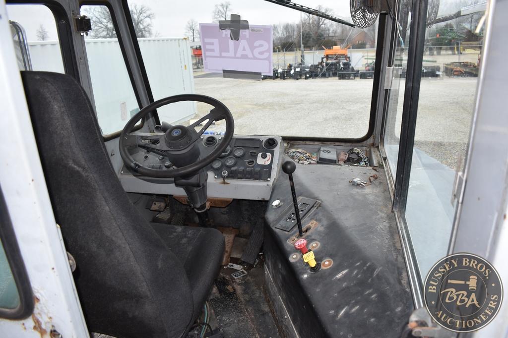 2010 CAPACITY TJ5000DR 25806