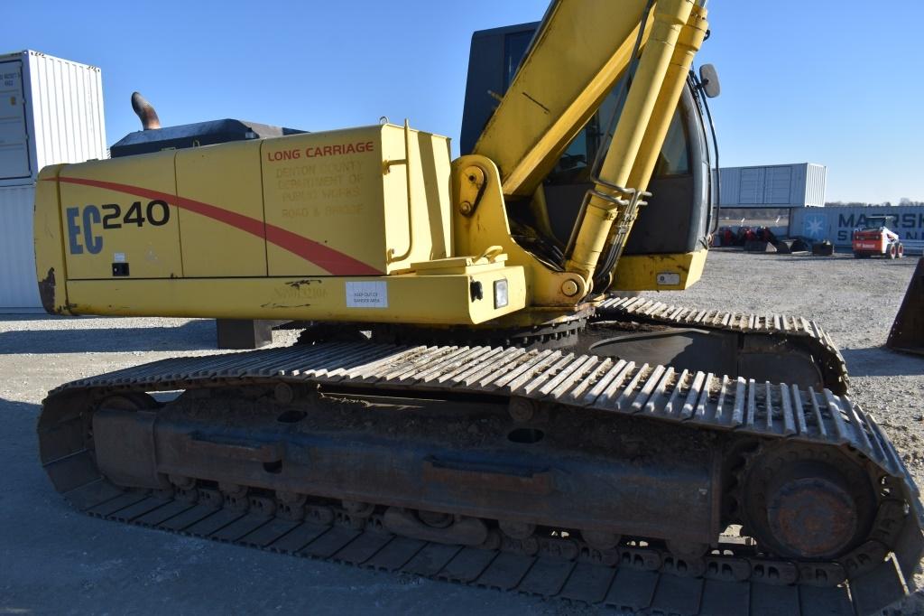 2001 NEW HOLLAND EC240 25842