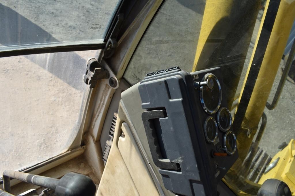 2001 NEW HOLLAND EC240 25842