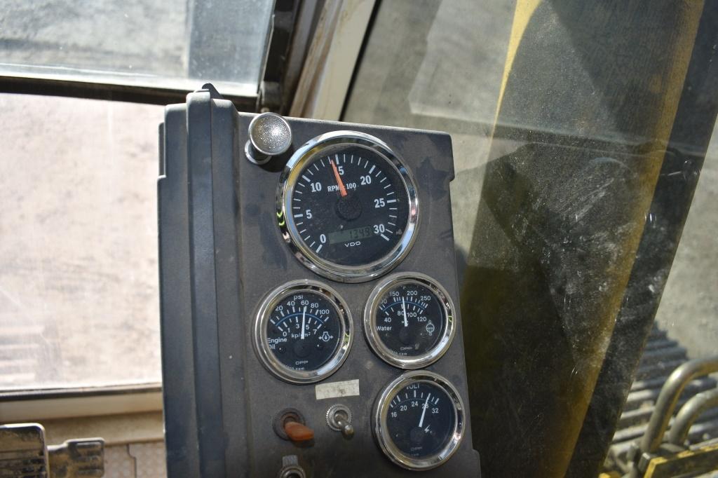2001 NEW HOLLAND EC240 25842