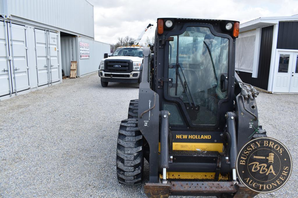 2014 NEW HOLLAND L225 26242