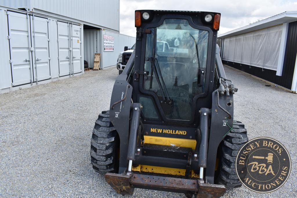 2014 NEW HOLLAND L225 26242