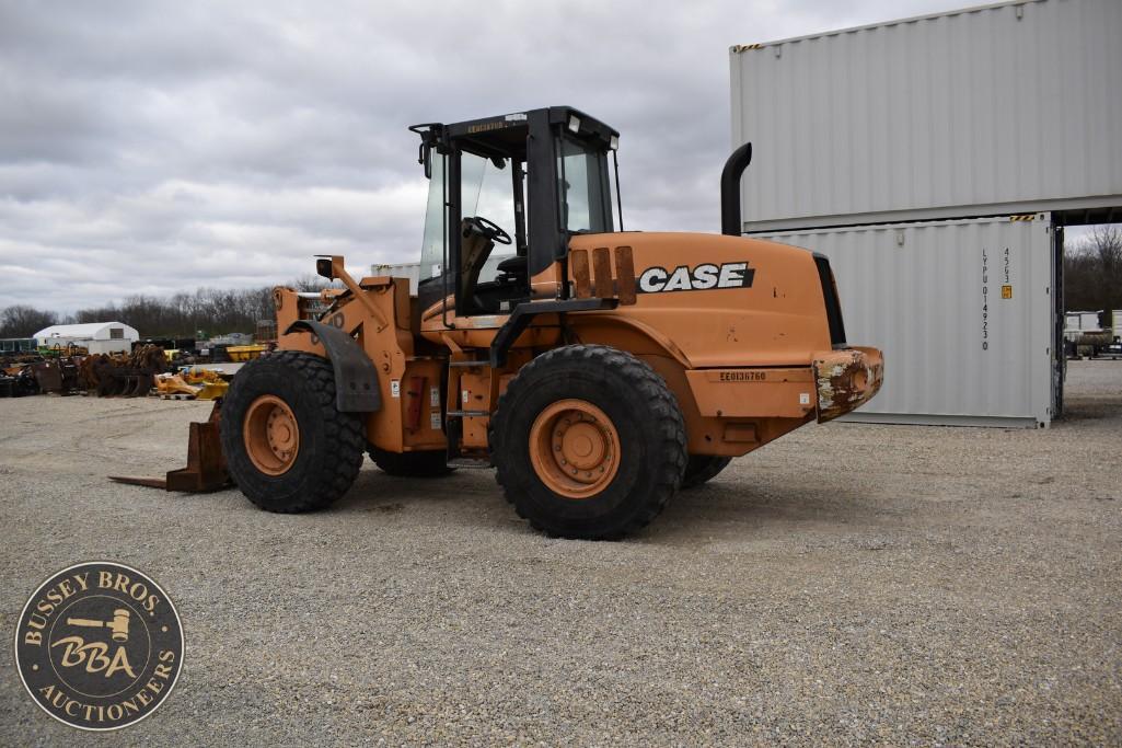 CASE 621D 33643