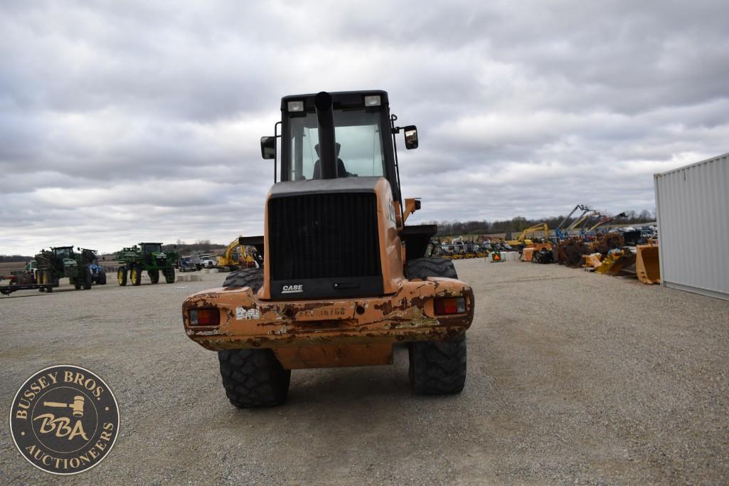 CASE 621D 33643