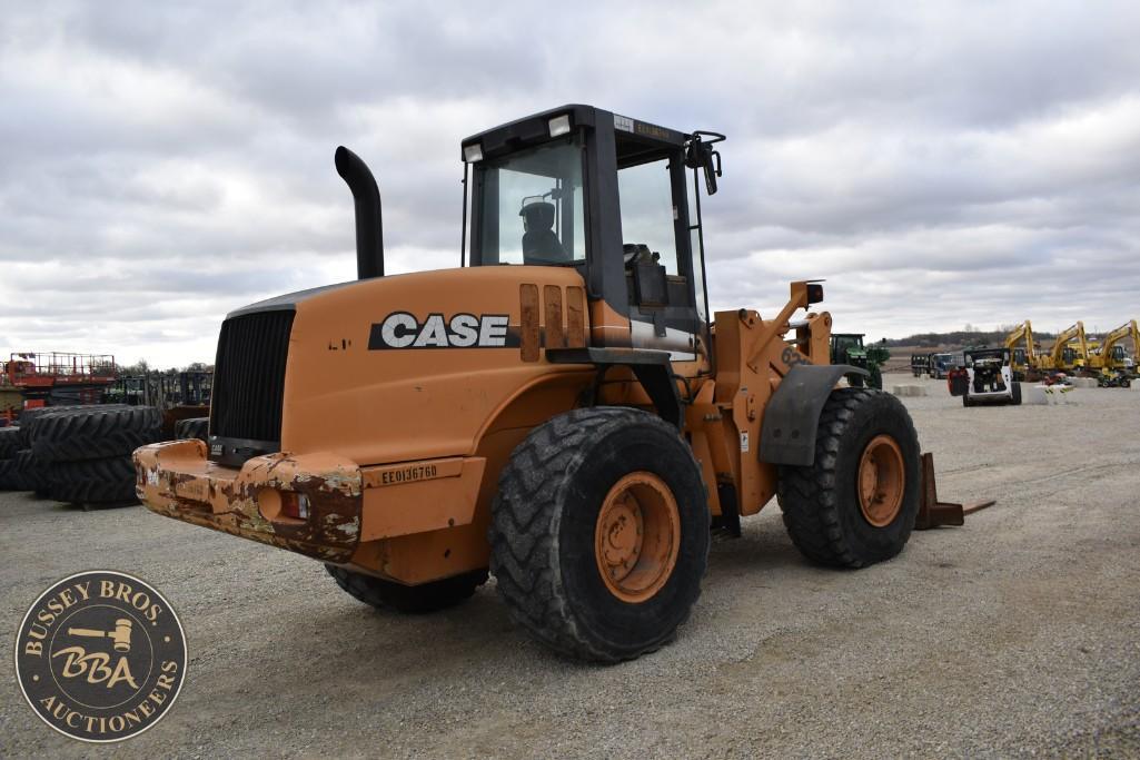 CASE 621D 33643