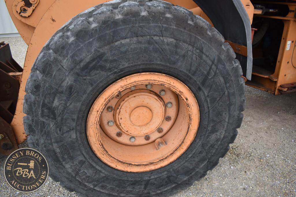 CASE 621D 33643