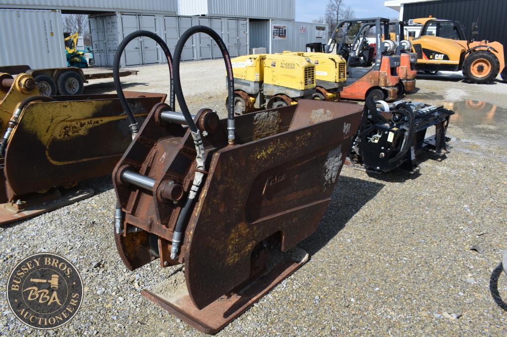 Bucket, Trenching FELCO EXCAVATOR COMPACTION BUCKET 33693