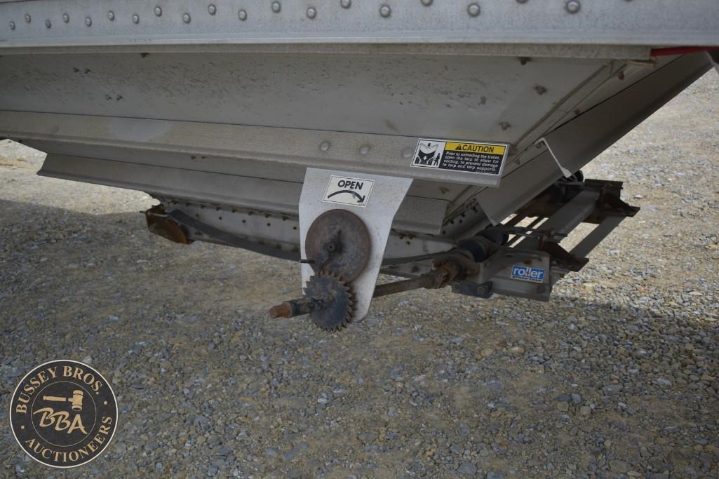 2001 Wilson Pacesetter Hopper Trailer 33949