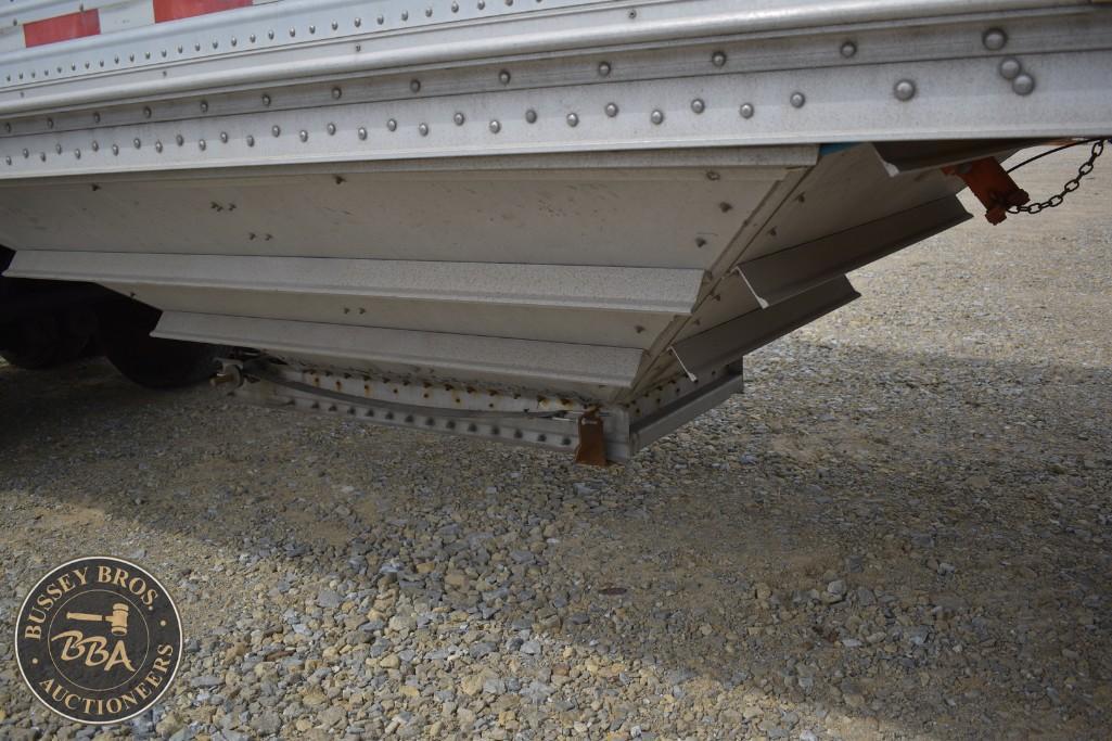 2001 Wilson Pacesetter Hopper Trailer 33949