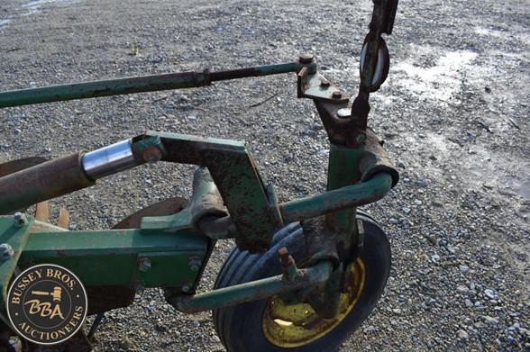 JOHN DEERE F345H 33933