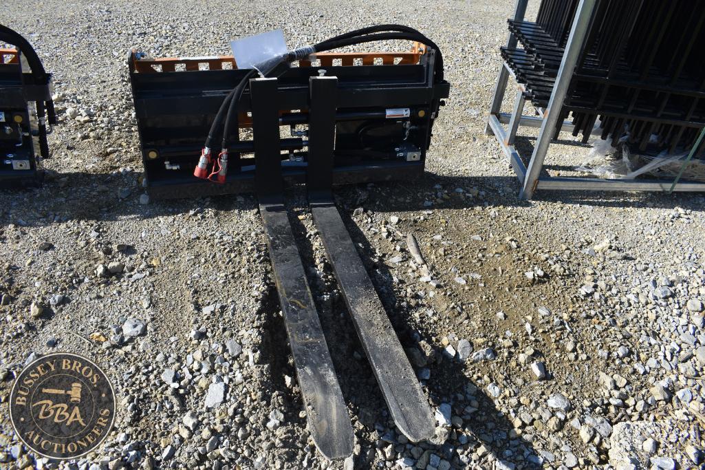 Fork, Pallet WOLVERINE HYDRAULIC PALLET FORK ATTACHMENT 36133