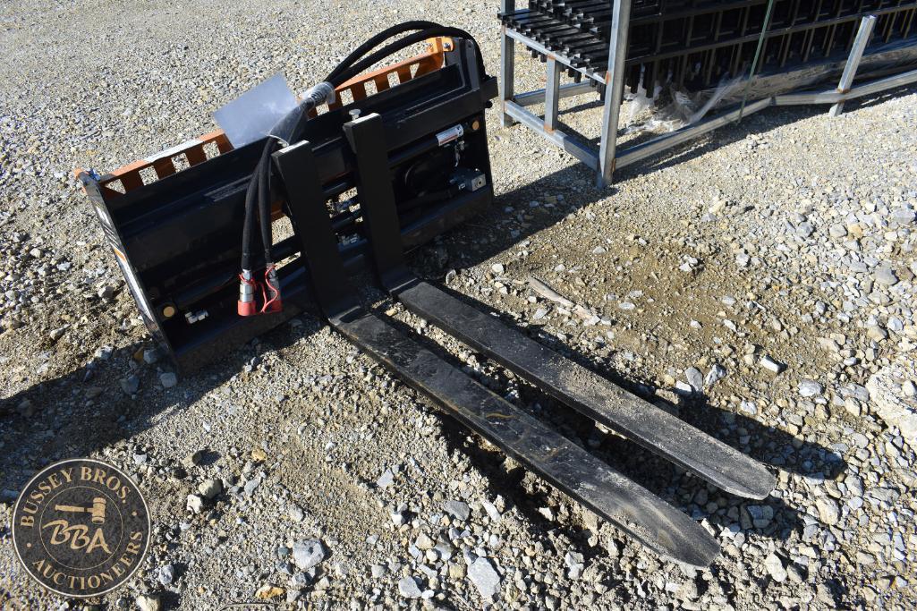 Fork, Pallet WOLVERINE HYDRAULIC PALLET FORK ATTACHMENT 36133