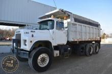1985 MACK RD686S 37328