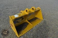 Bucket, Trenching TERAN 42 IN EXCAVATOR BUCKET 37004
