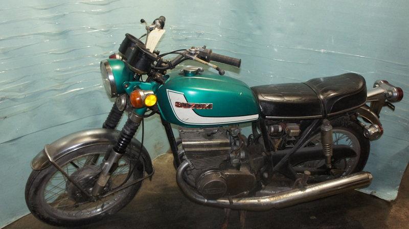 1972 SUZUKI GT380 Tag # 4182