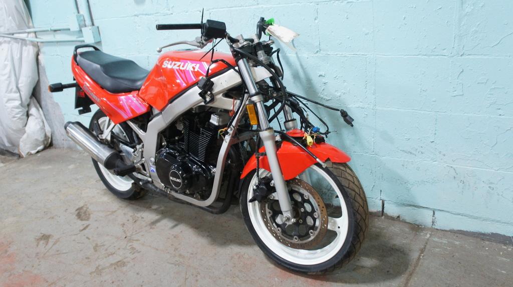 Suzuki GS500E