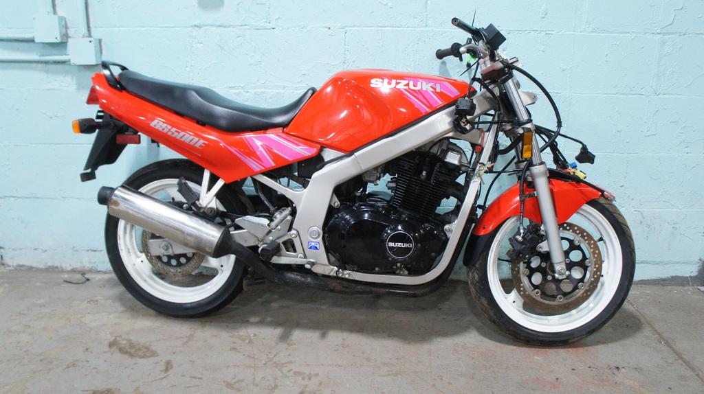 Suzuki GS500E
