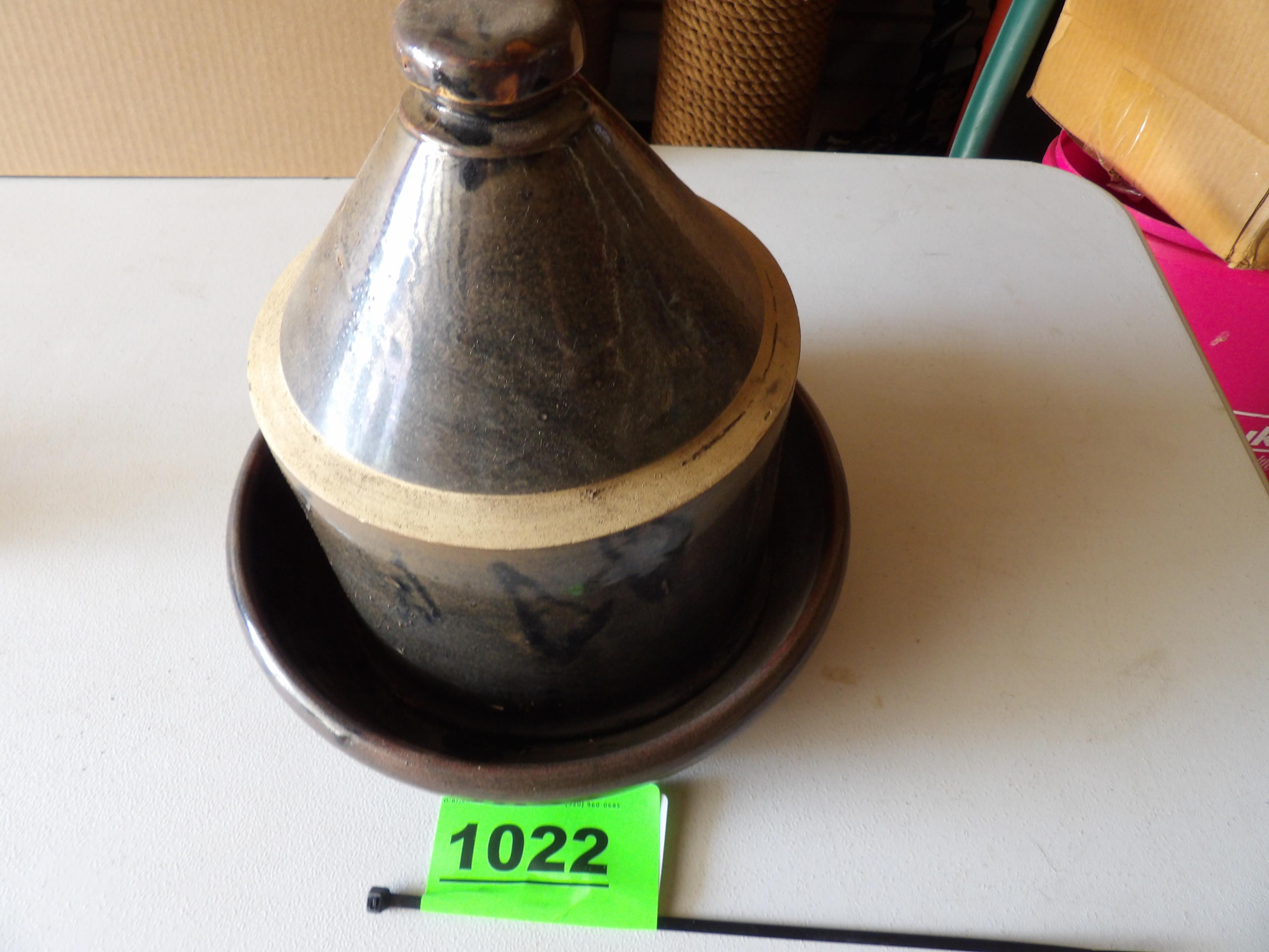 STONEWARE COLORED WATERER