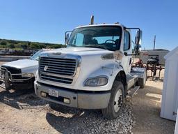 2010 Freightliner Business Class M2 - Single Axle Automatic transmission, Mercedes Benz Power