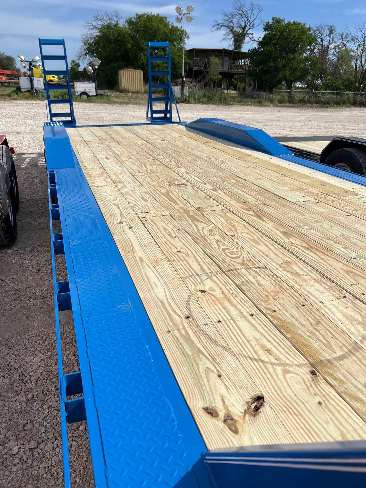 2024 Double A 102'' x 26' Gooseneck Drive Over Fender Trailer 2 - 7K lb Axles 2 - Fold Up Ramps