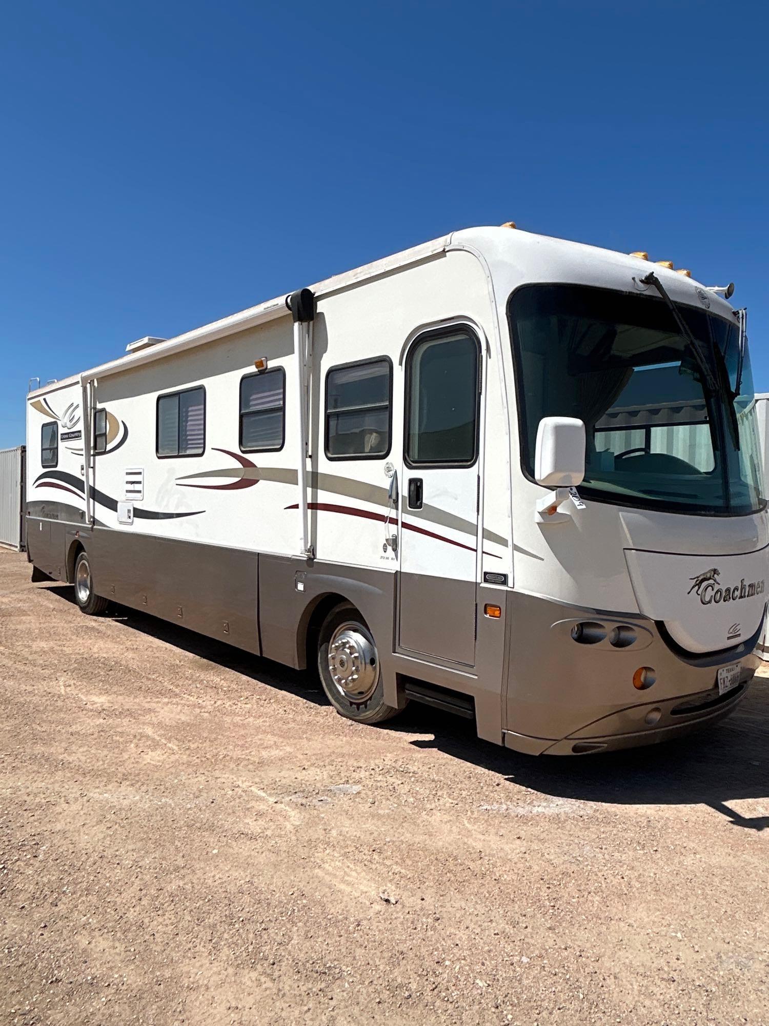 2003 Coachmen Cross Country Motorhome with 2 Slide-Outs (1 - Elec. 1 - Hydraulic) Automatic