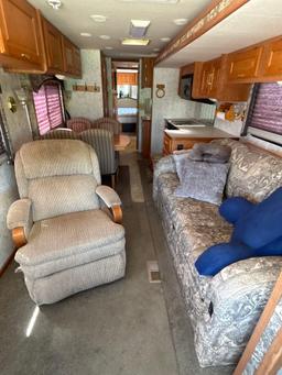 2003 Coachmen Cross Country Motorhome with 2 Slide-Outs (1 - Elec. 1 - Hydraulic) Automatic