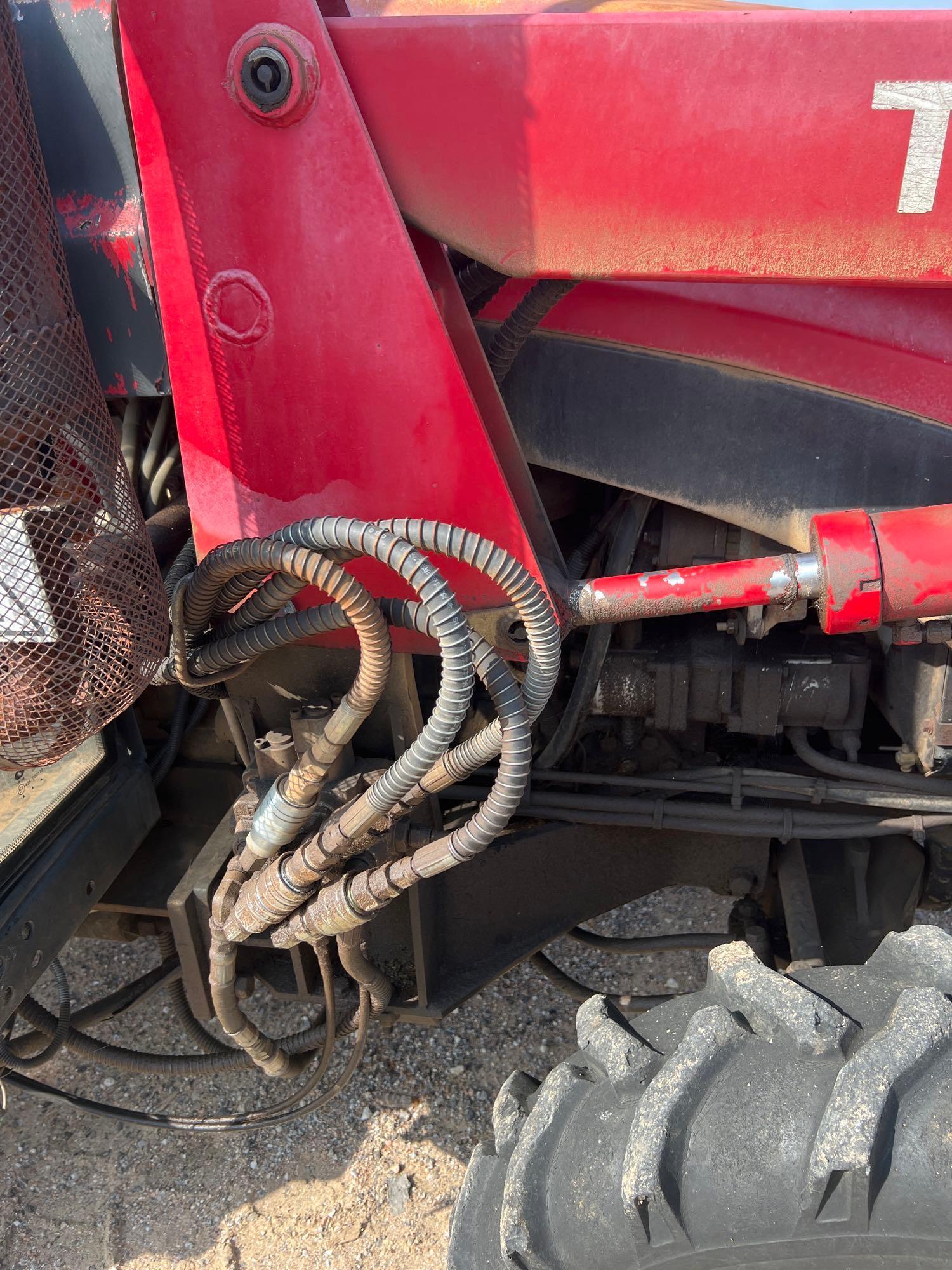 YTO 554 4WD Cab Tractor with YTO TZ05D554 Loader and 68" Bucket Drivers Side Glass Broke Shows 309